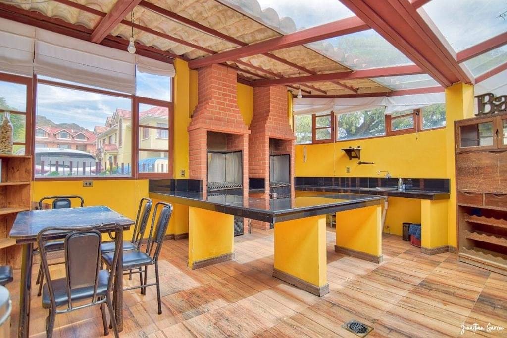 Casa en VentaCOTA COTA 4 dormitorios 5 baños 1 parqueos Foto 10