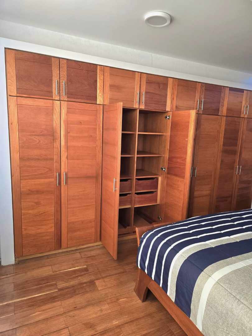 Casa en Achumani en La Paz 2 dormitorios 5 baños 2 parqueos Foto 44