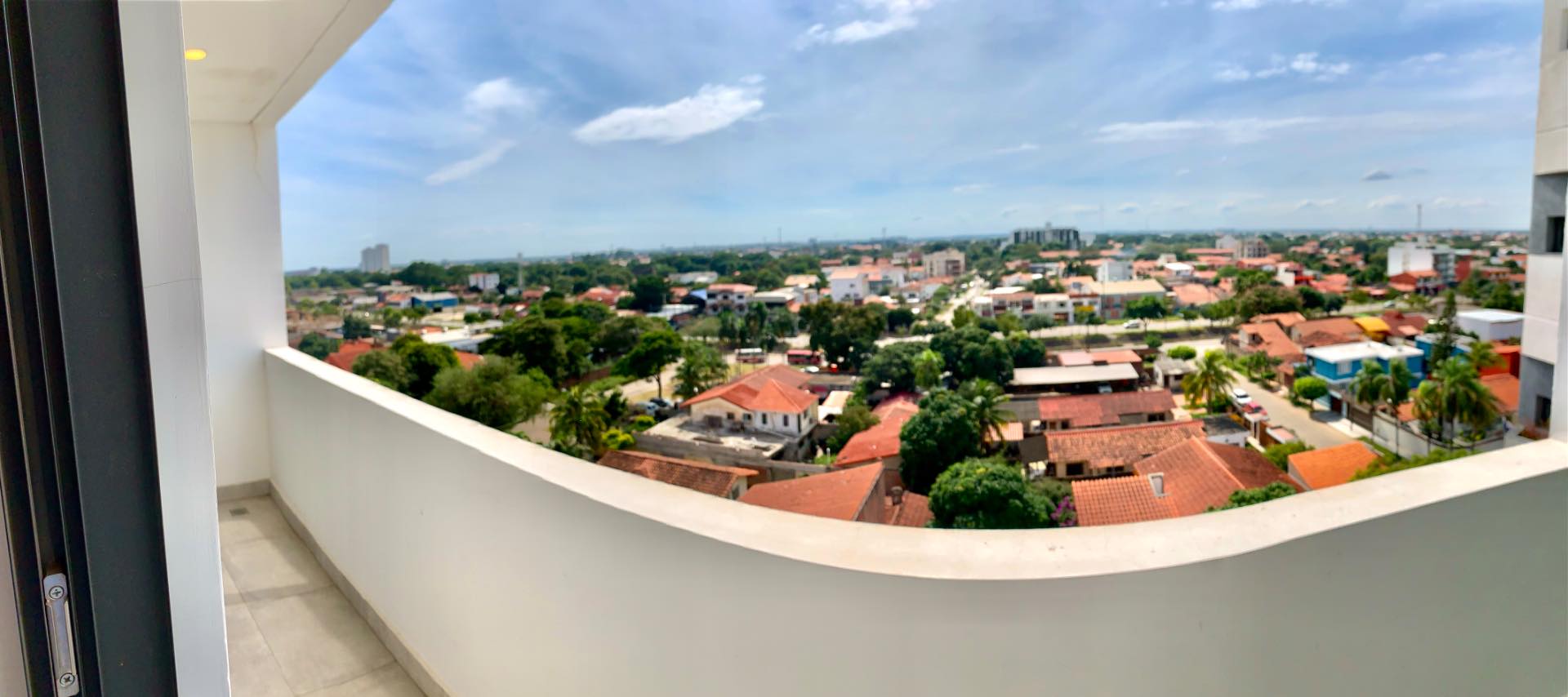 Departamento en AlquilerENTRE AV. BENI Y AV. ALEMANA 6to. ANILLO 1 dormitorios 1 baños  Foto 3