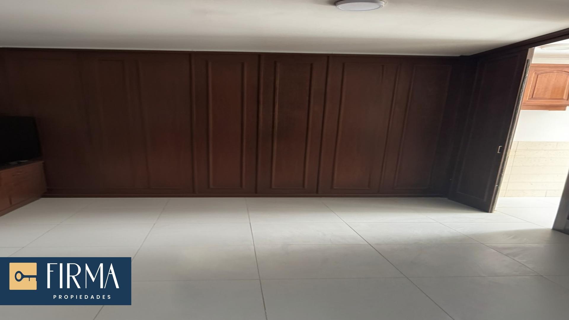 Oficina en AlquilerOFICINA EN ALQUILER, CALLE 21 DE CALACOTO EN PLANTA BAJA A LA CALLE Foto 7