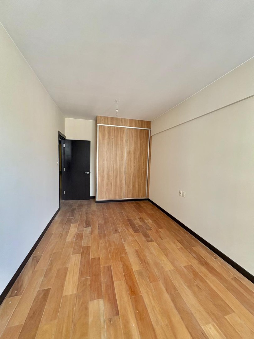 Departamento en Obrajes en La Paz 1 dormitorios 1 baños  Foto 2