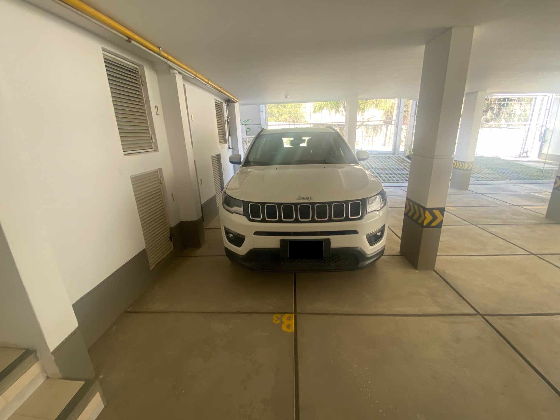 Departamento Av las Violetas #22 Altura calle 31 Foto 2