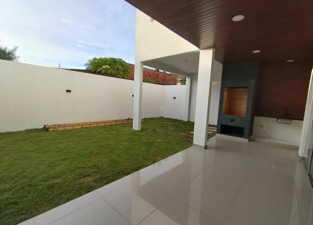 Casa en VentaZona Norte, Entre 7mo y  8vo Anillo  Foto 3