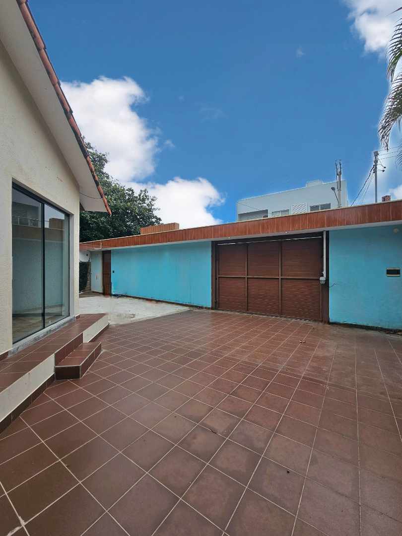 Casa Av. IBERICA - Barrio LAS PALMAS  Foto 11
