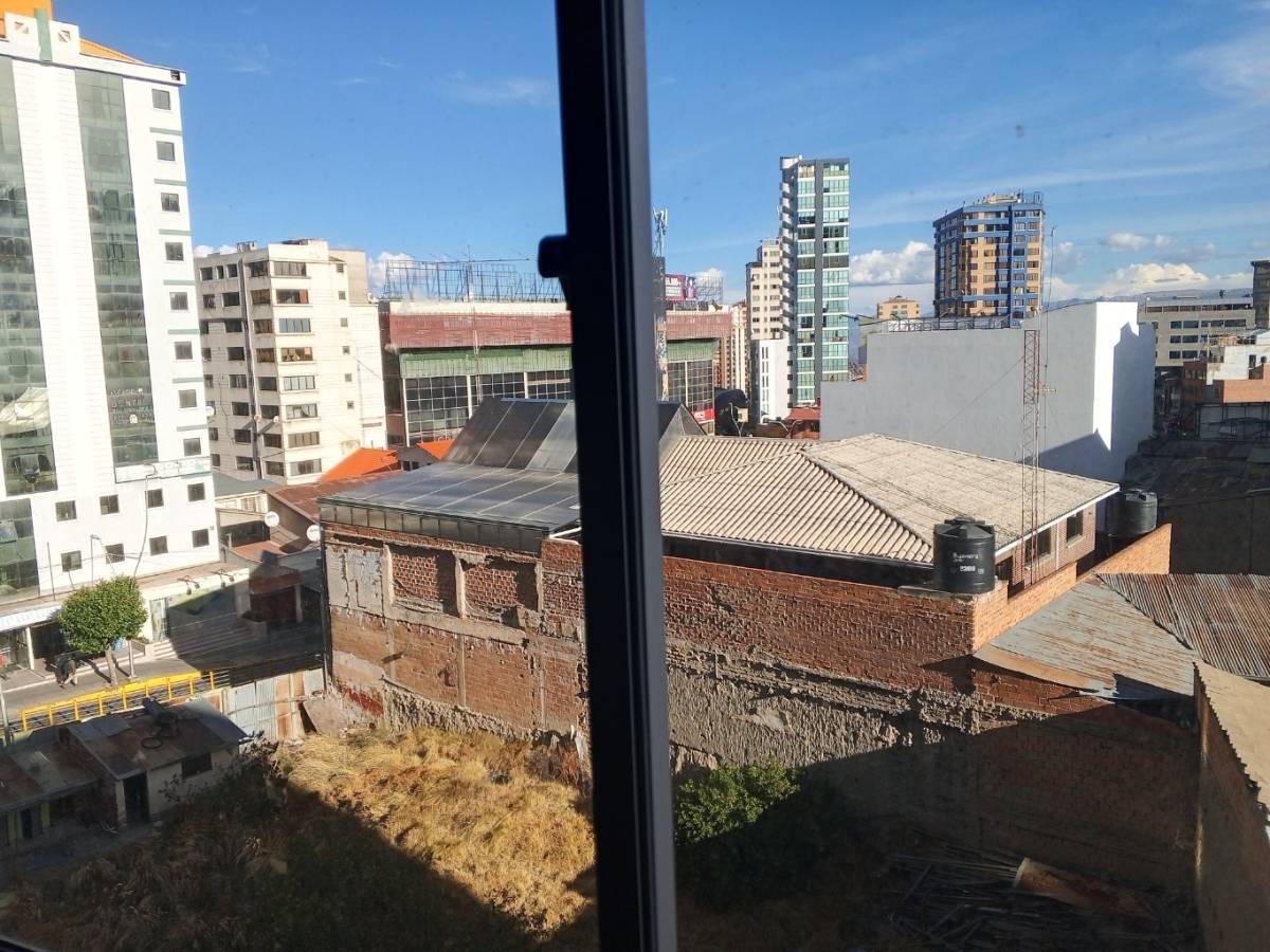 Departamento HERMOSO DEPARTAMENTO DUPLEX EN VENTA EN MIRAFLORES Foto 13