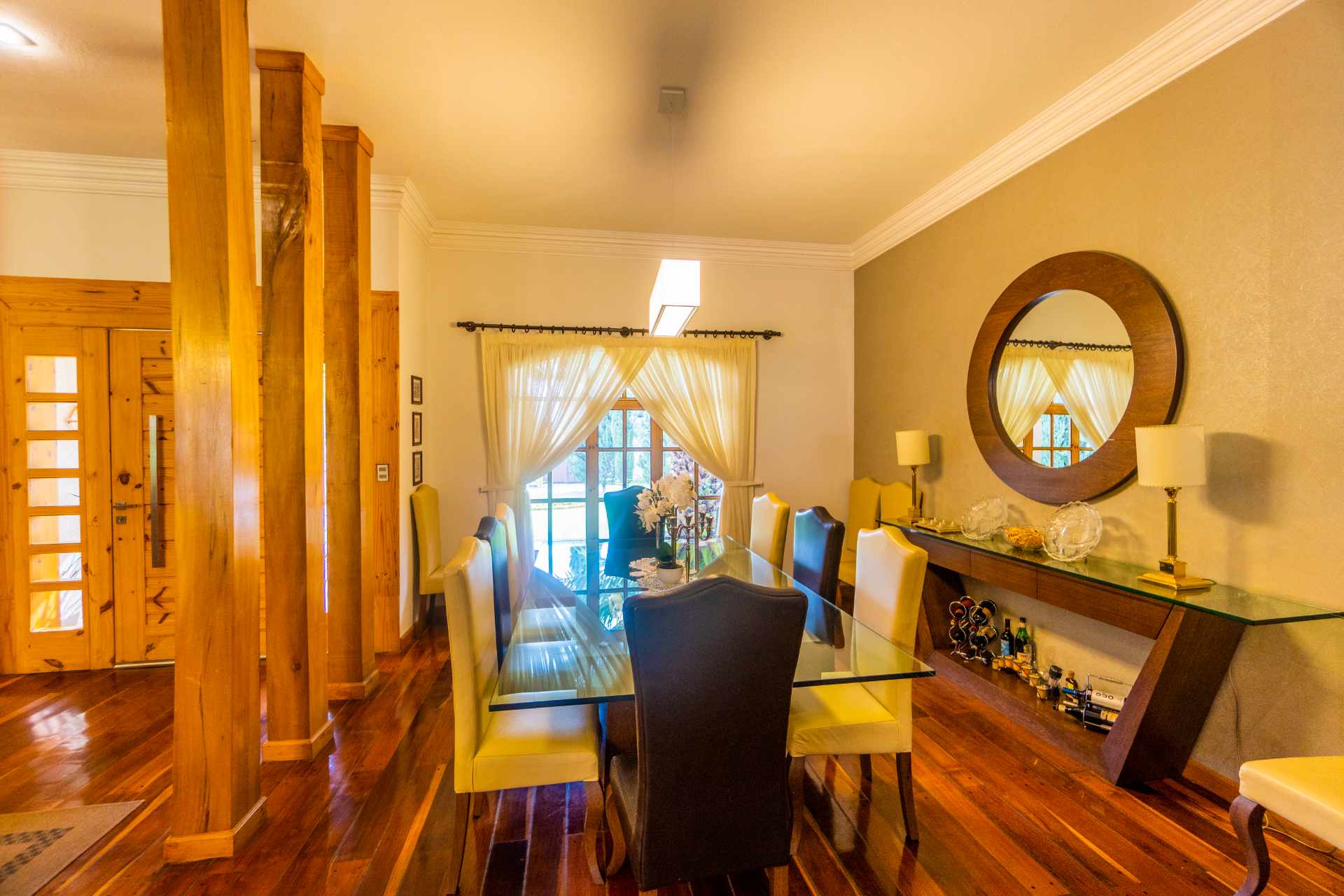 Casa en VentaFABULOSA PROPIEDAD E VENTA ZOBRE CALLE CARACOL ZONA TROJES Foto 16