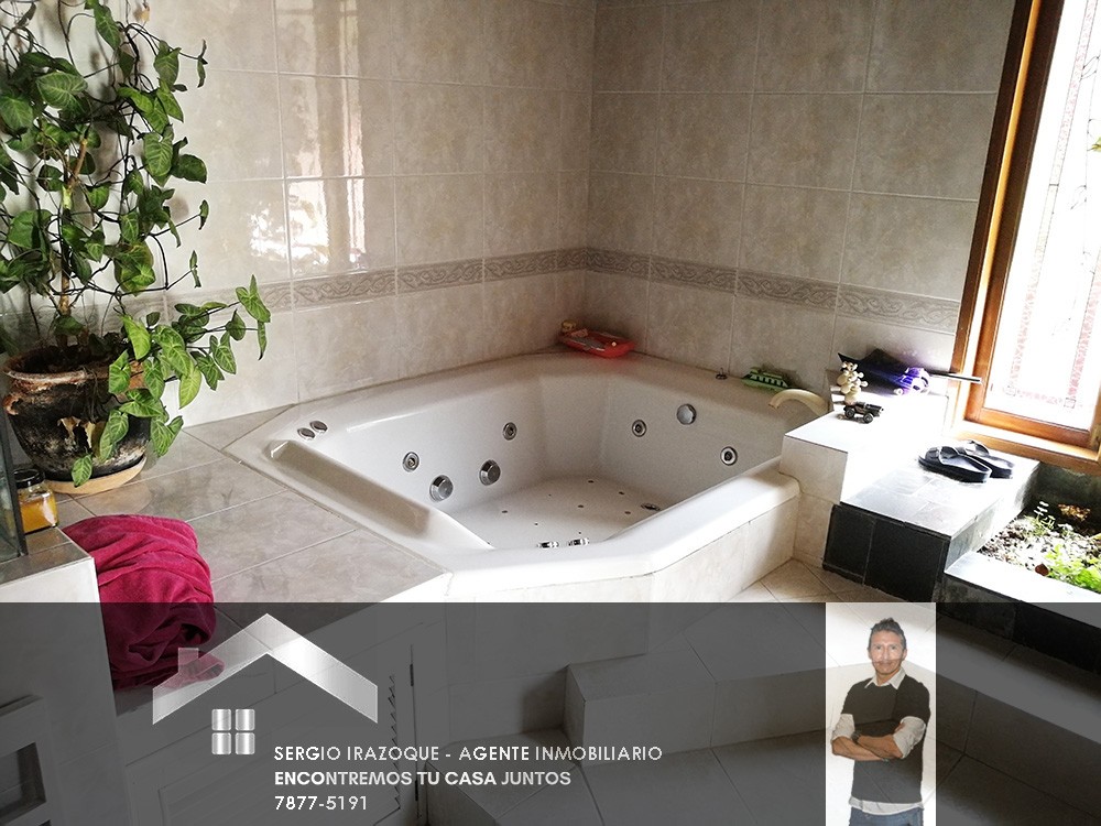 Casa en Mallasilla en La Paz 11 dormitorios 16 baños 6 parqueos Foto 12