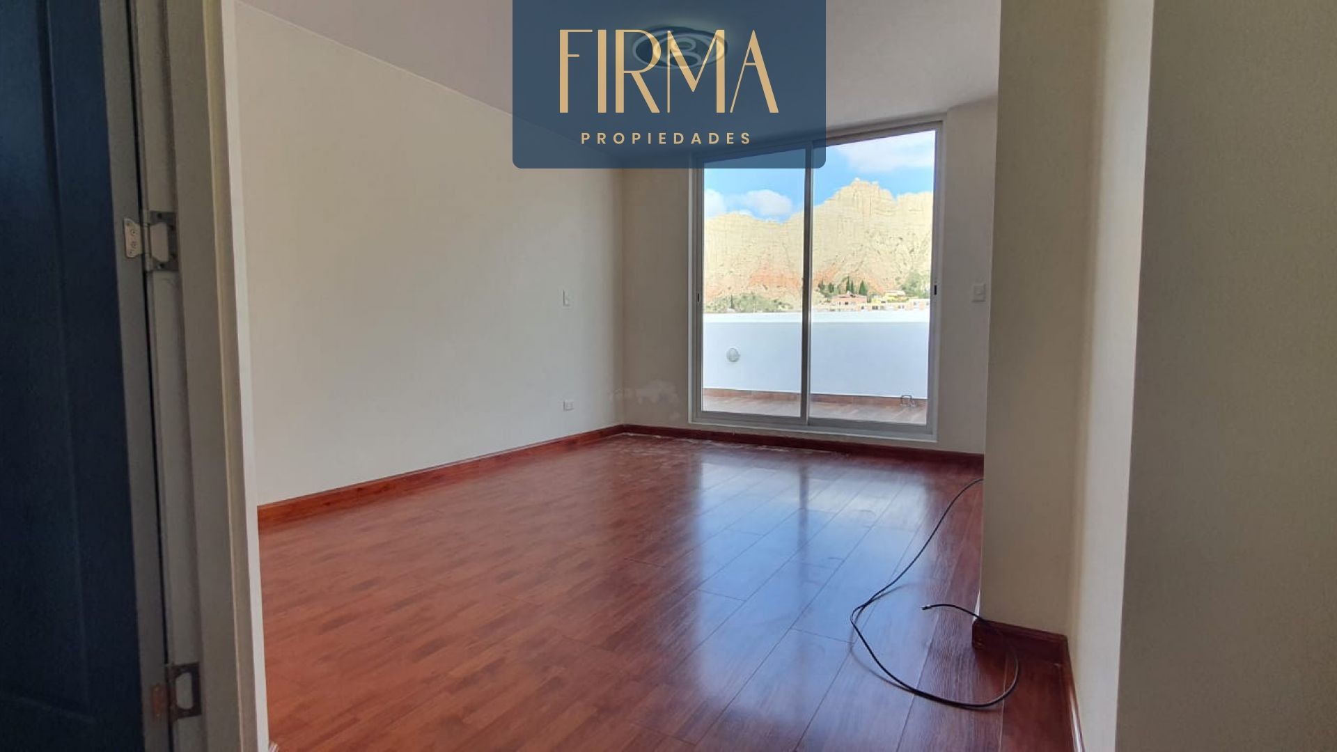 Departamento en Irpavi en La Paz 3 dormitorios 3 baños 2 parqueos Foto 7