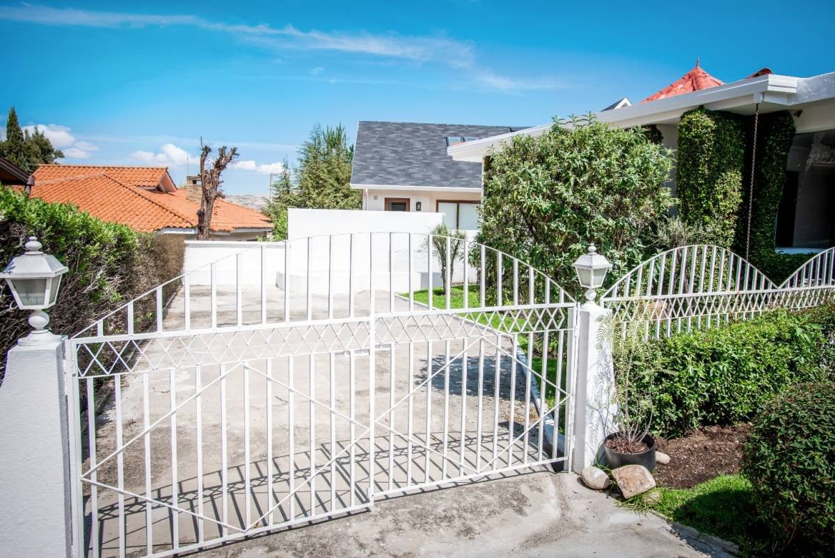 Casa en VentaACHUMANI, URB. ALEMANA 4 dormitorios 6 baños 4 parqueos Foto 30