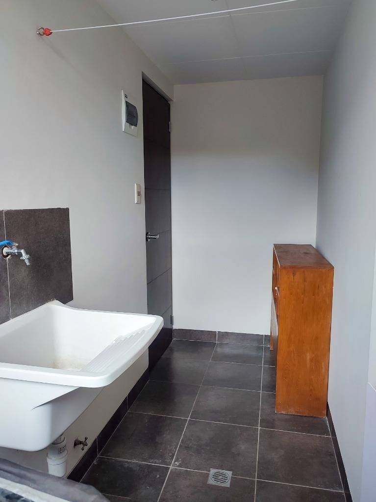 Departamento en Irpavi en La Paz 2 dormitorios 2 baños 1 parqueos Foto 11