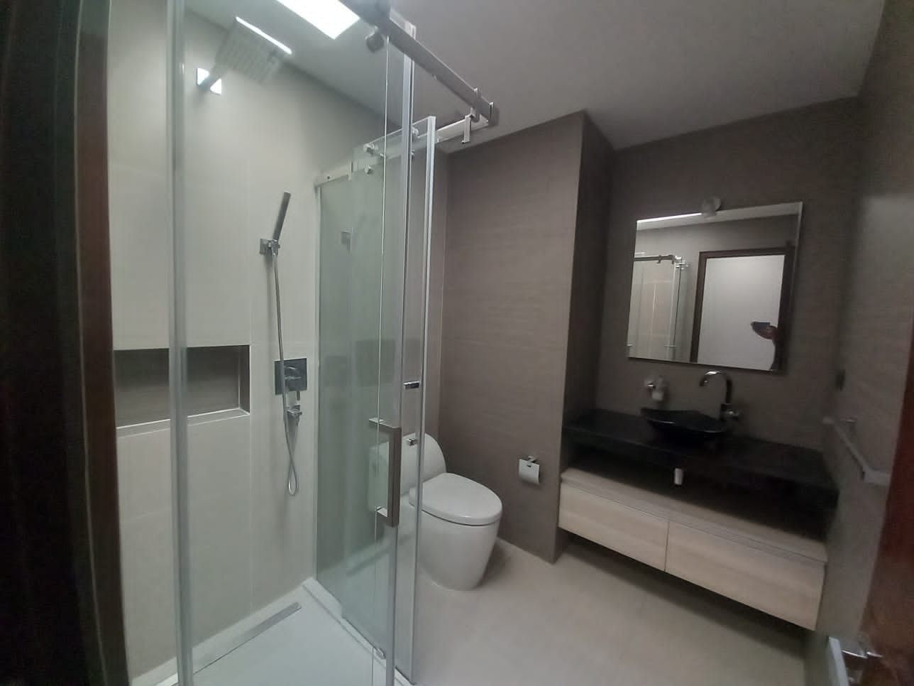 Departamento en AlquilerCalacoto calle 17 3 dormitorios 3 baños 1 parqueos Foto 9