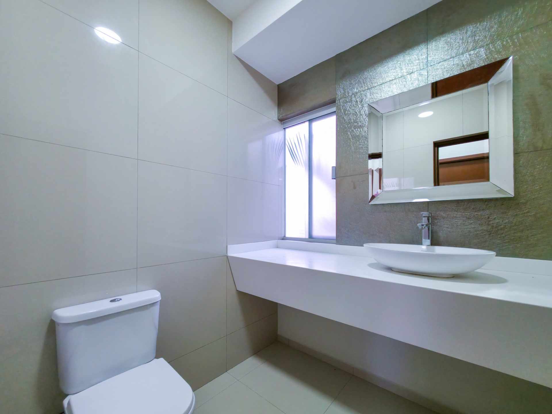 Casa en VentaAv Pirai 6to anillo Condominio Palma mallorca 4 dormitorios 4 baños 4 parqueos Foto 7