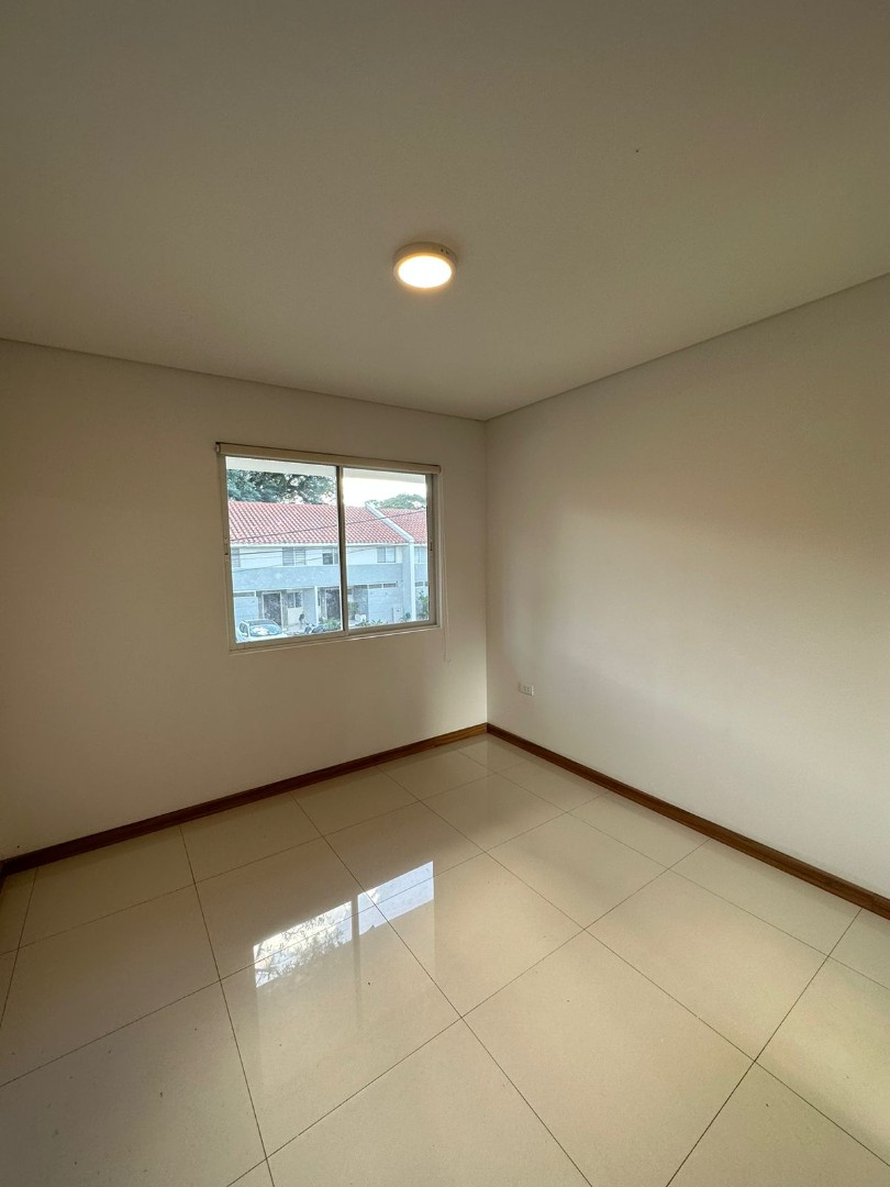 Casa en Alquiler📍CASA EN ALQUILER 
  CONDOMINIO PALMAS DEL OESTE II
Av. Piraí entre 6to y 7mo Anillo

 Foto 14