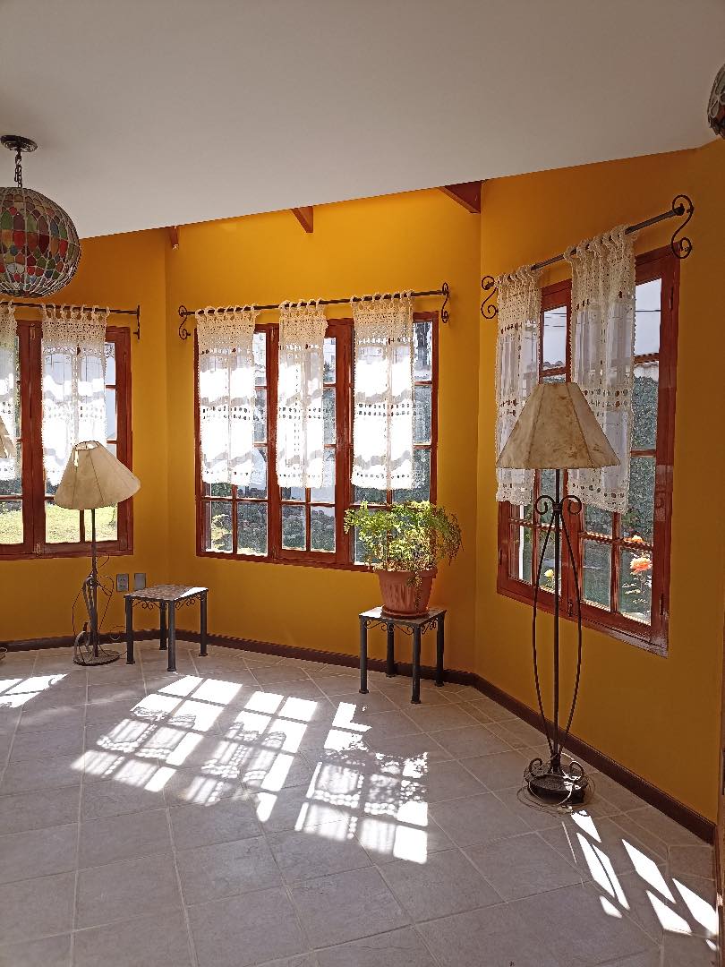 Casa en AlquilerACHUMANI  4 dormitorios 7 baños 2 parqueos Foto 2