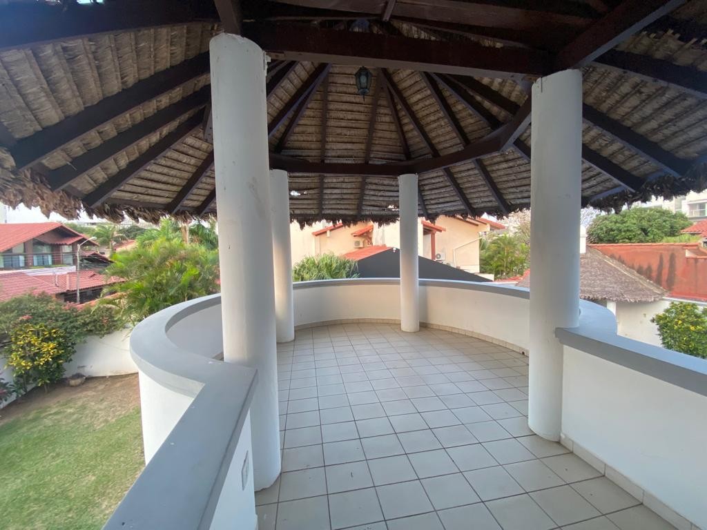 En Alquiler a $us 1,800 Foto 18