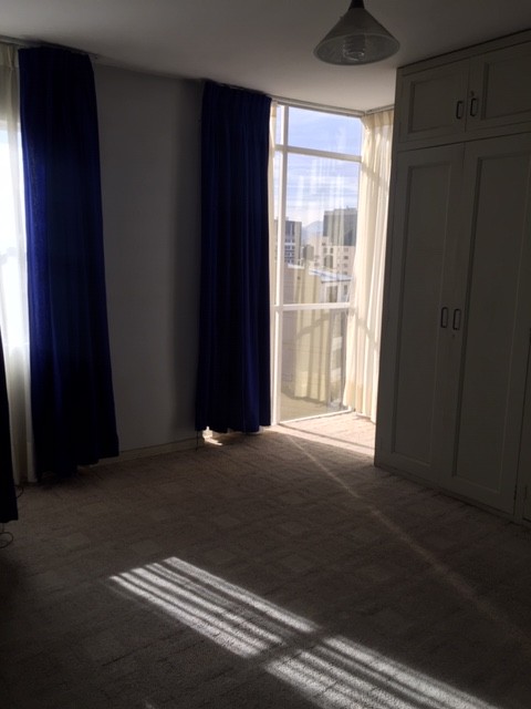 Departamento SOPOCACHI AV. SANCHEZ LIMA A PASOS DE PLAZA AVAROA, CÓMODO DEPARTAMENTO EN ALQUILER  Foto 2