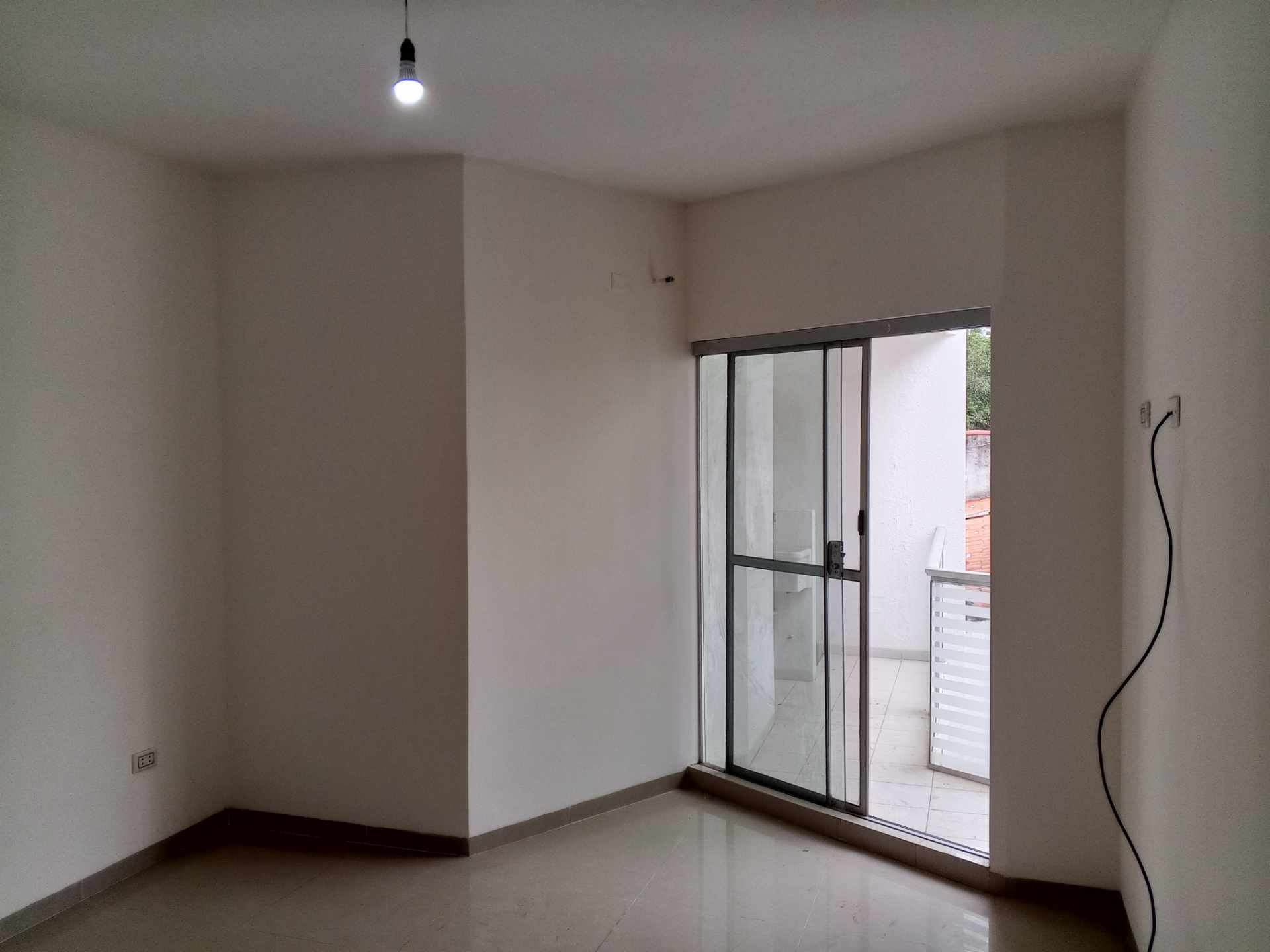 Casa [CONDOMINIO JERUSALEN| 4TO. Y 5TO. ANILLO ZONA NORTE ENTRE RADIAL 26 Y 27 CERCA DE MALL LAS BRISAS] ALQUILER SIN MUEBLES CASA DE 2 PLANTAS, DE 3 DORMITORIOS PET FRIENDLY, CON DEPENDENCIAS Y PARQUEO TECHADO Foto 20