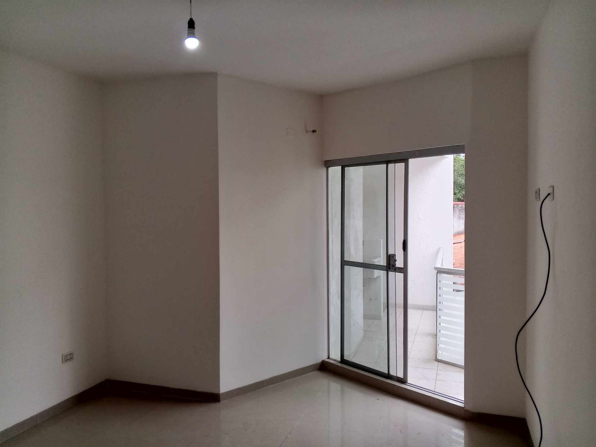 Casa en Alquiler[CONDOMINIO JERUSALEN| 4TO. Y 5TO. ANILLO ZONA NORTE ENTRE RADIAL 26 Y 27 CERCA DE MALL LAS BRISAS] ALQUILER SIN MUEBLES CASA DE 2 PLANTAS, DE 3 DORMITORIOS PET FRIENDLY, CON DEPENDENCIAS Y PARQUEO TECHADO Foto 20