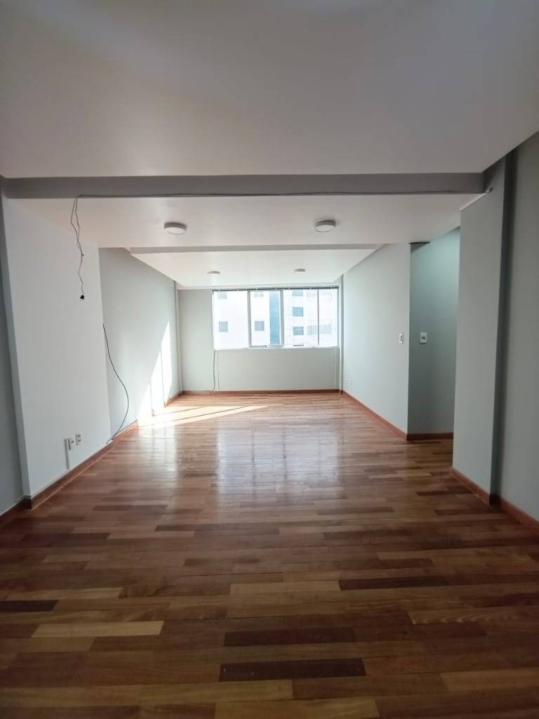 En Alquiler a Bs 4,000 Foto 2