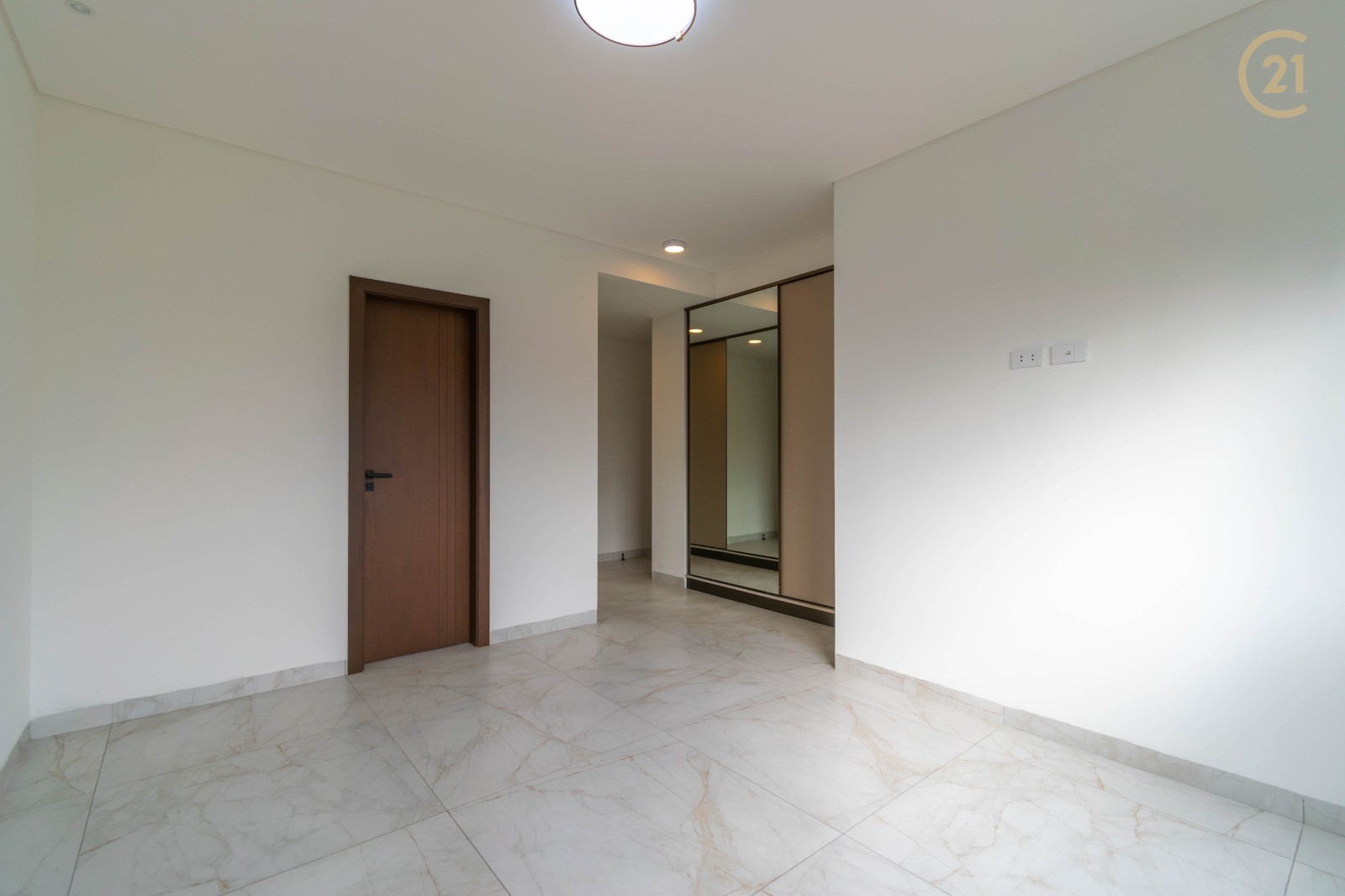 Departamento en Equipetrol en Santa Cruz de la Sierra 2 dormitorios 3 baños 1 parqueos Foto 14