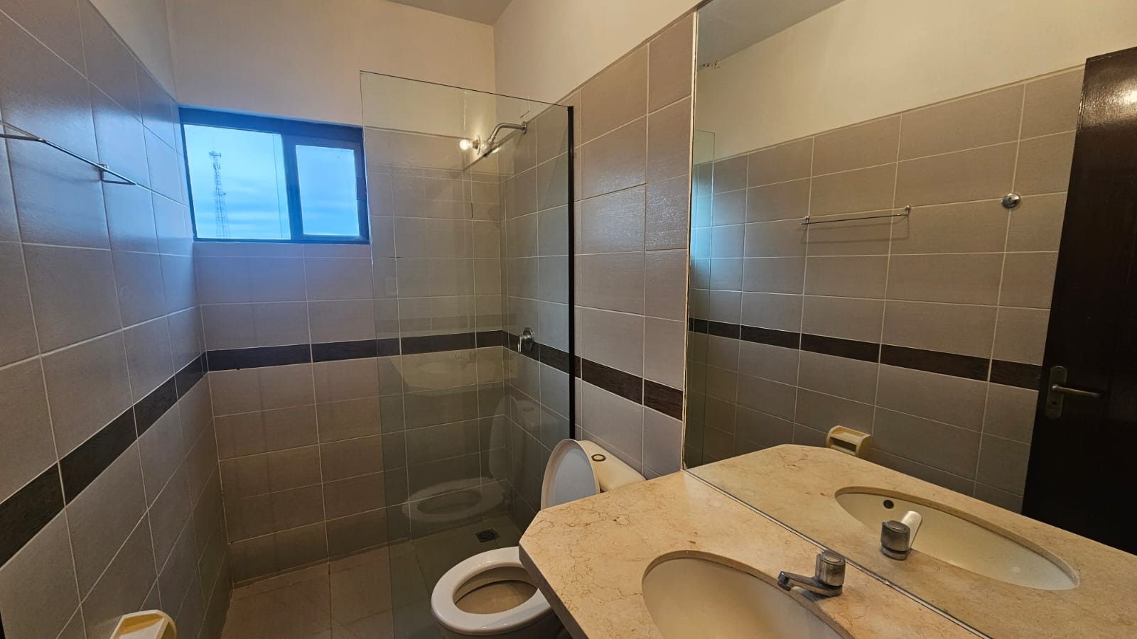 Casa en AlquilerVilla Bonita, Urubo (a 200m de la gasolinera Urubo) Foto 5