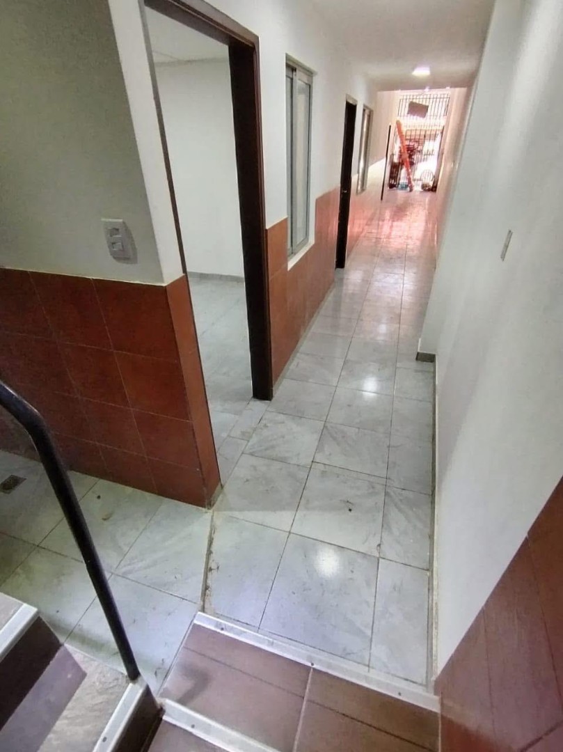 Edificio en AlquilerMercado de la villa 1ero de mayo 4 dormitorios 5 baños  Foto 5