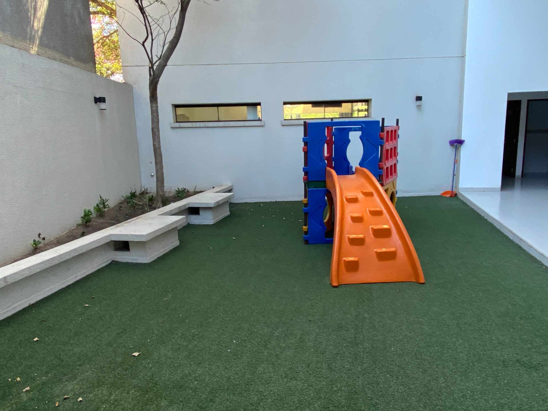 Departamento en Entre 1er y 2do anillo Sur en Santa Cruz de la Sierra 3 dormitorios 2 baños 1 parqueos Foto 16