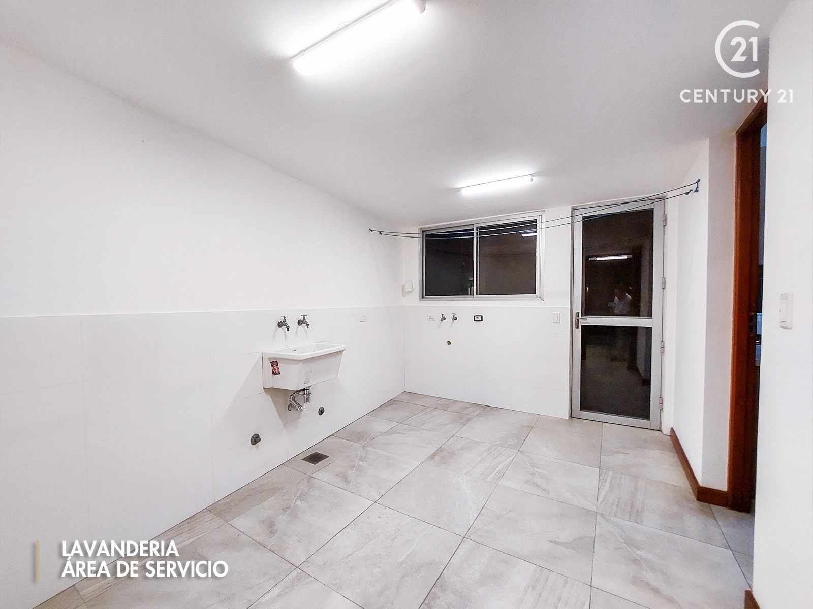 Casa en VentaHERMOSA CASA BARRIO NORTE 3 dormitorios 3 baños 3 parqueos Foto 28