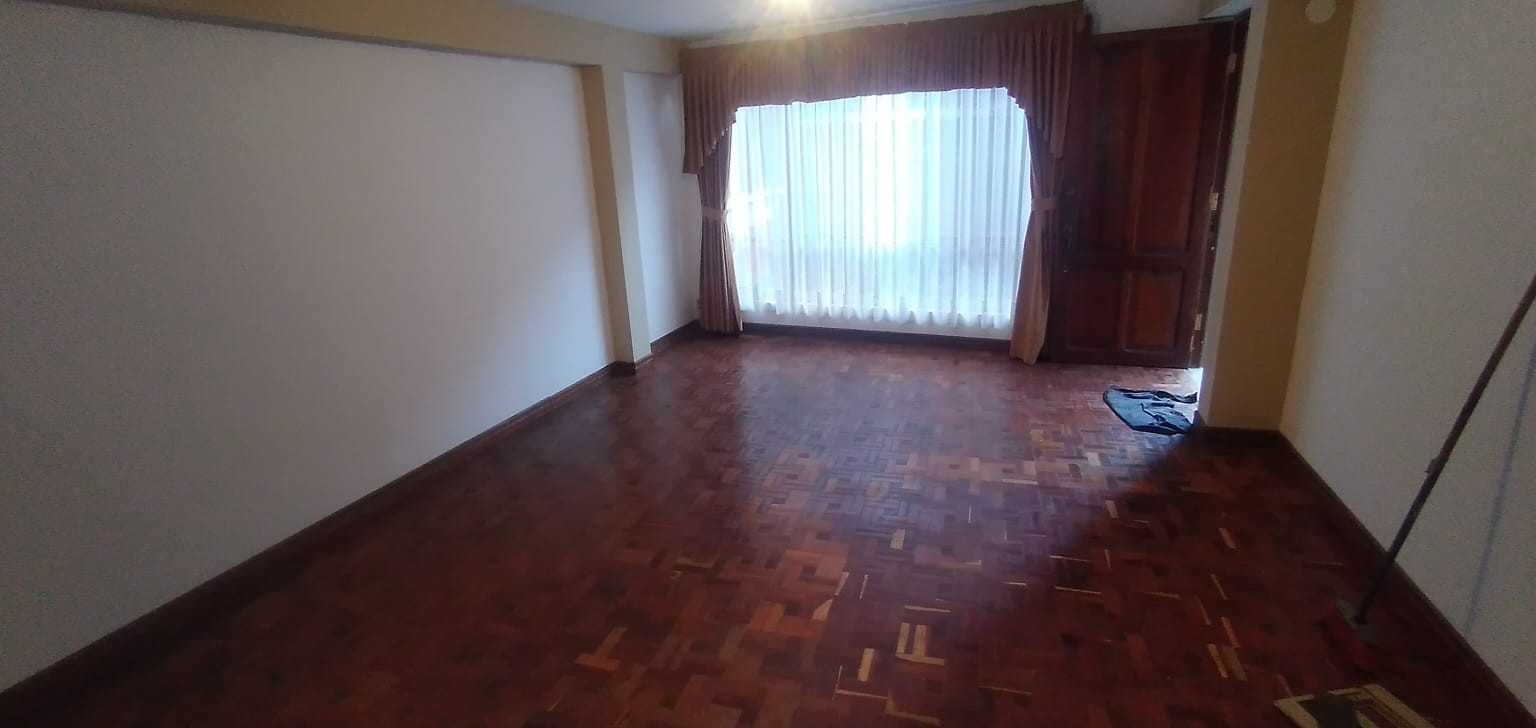 En Alquiler a $us 310 Foto 6