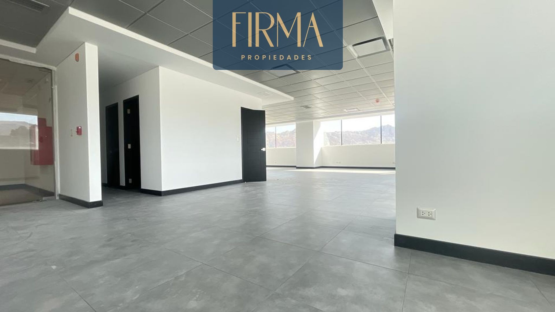 Oficina en VentaCALACOTO AV. BALLIVIAN 2 dormitorios 3 baños  Foto 8