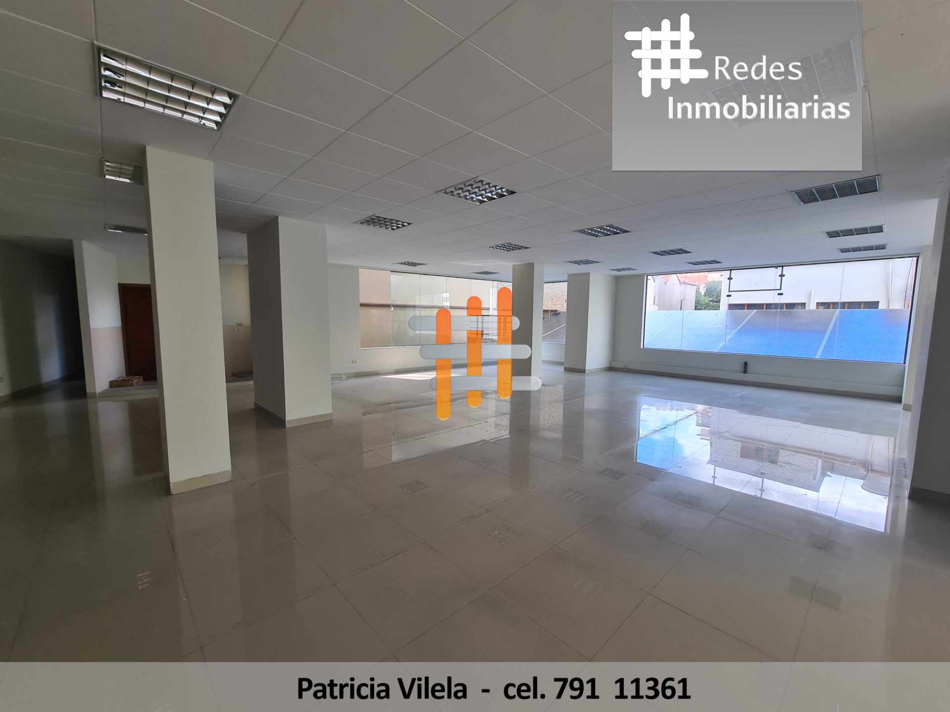 Local comercial en AlquilerLOCAL COMERCIAL EN MIRAFLORES EN ALQUILER   2 baños  Foto 2