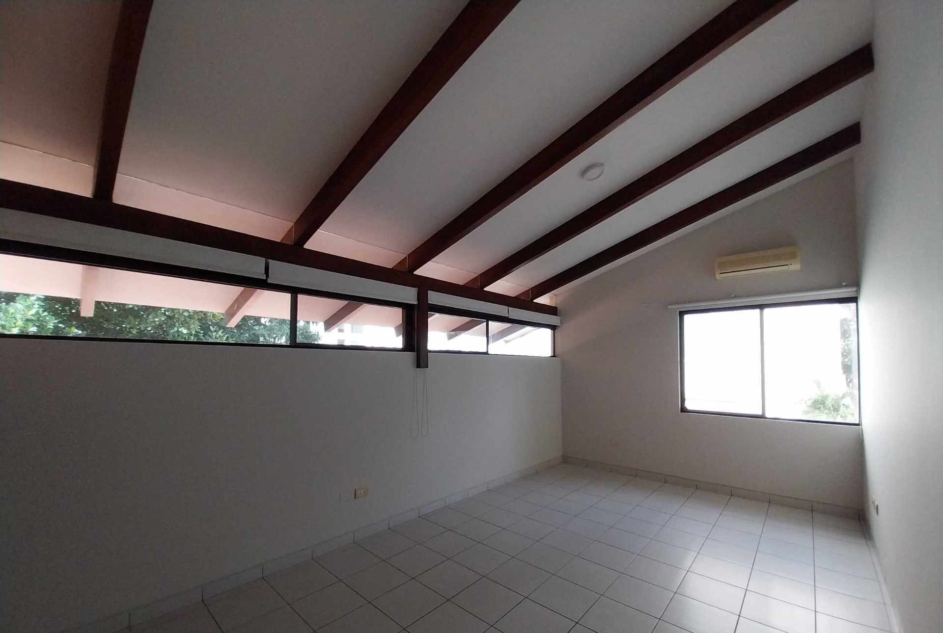 Casa 🔹 ALQUILO PRECIOSA RESIDENCIA EN EXCLUSIVO CONDOMINIO  Foto 13