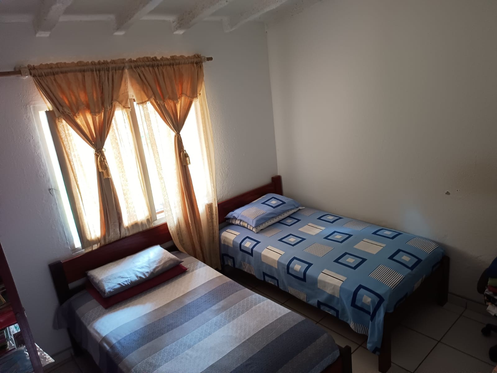 Casa en VentaURB TOBOROCHI ZONA SUR CALLLE EL NOGAL ; Líneas De Micro 1, 115, 116, 77, 78, 120
zona Sur
colinda Con Barrio El Caminero / Blooming / Las Amaericas / El Paraiso 3 dormitorios 1 baños 2 parqueos Foto 14