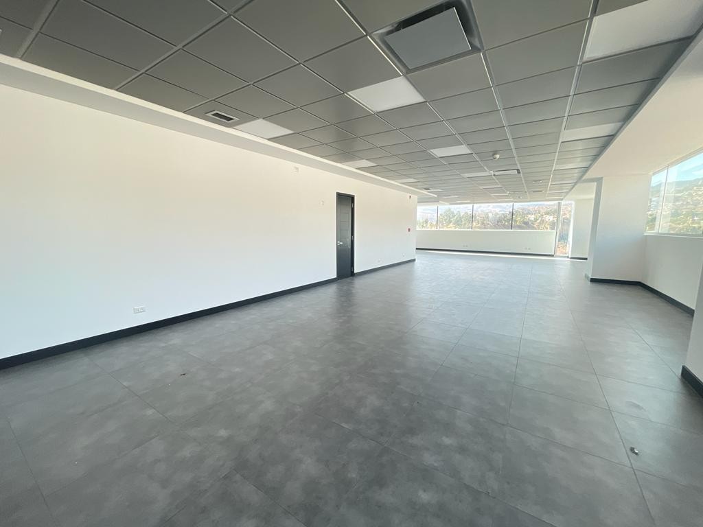 Oficina OFICINA EN VENTA EN CALACOTO A ESTRENAR Foto 4