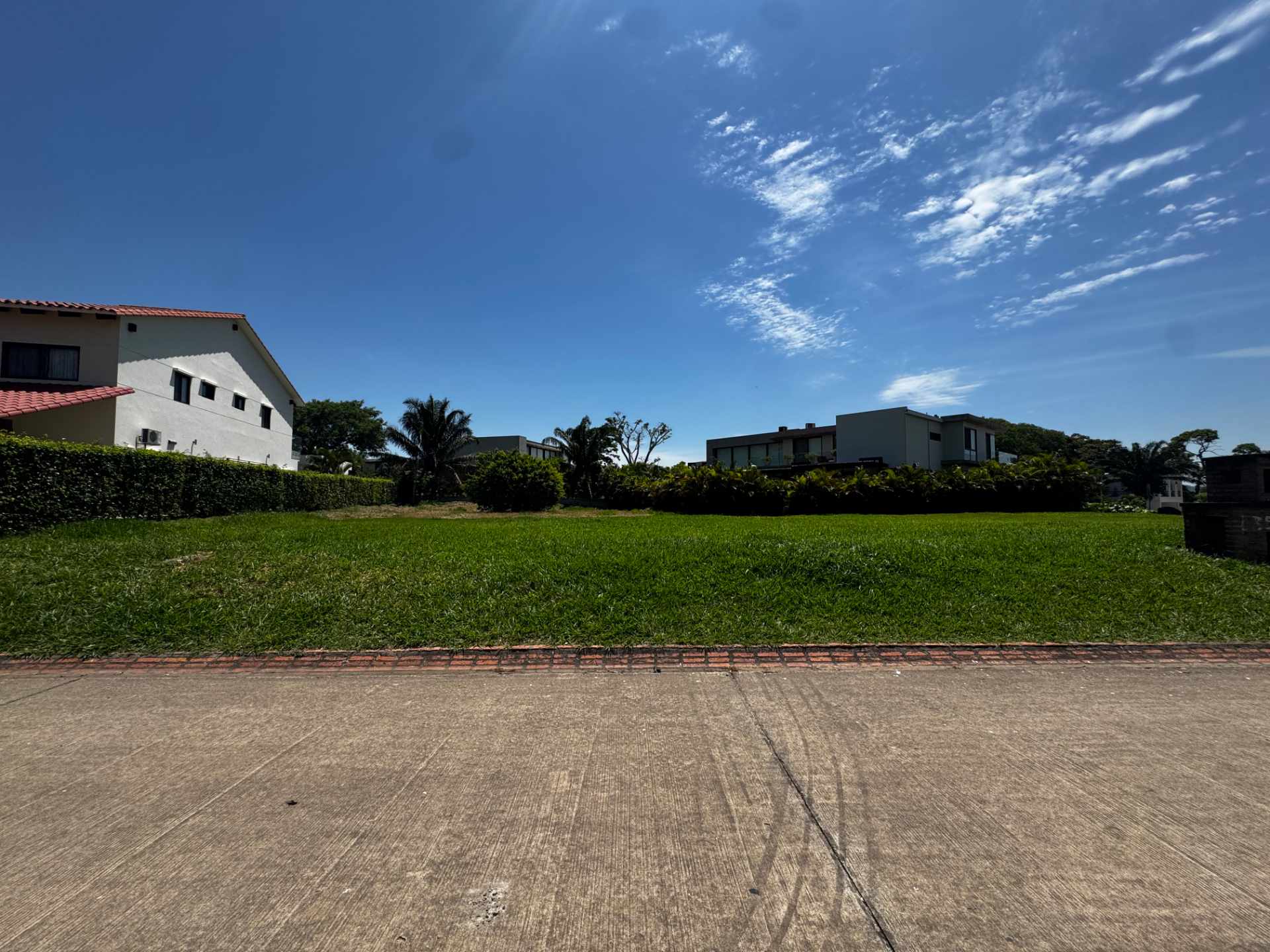 Terreno en Urubó en Santa Cruz de la Sierra    Foto 7