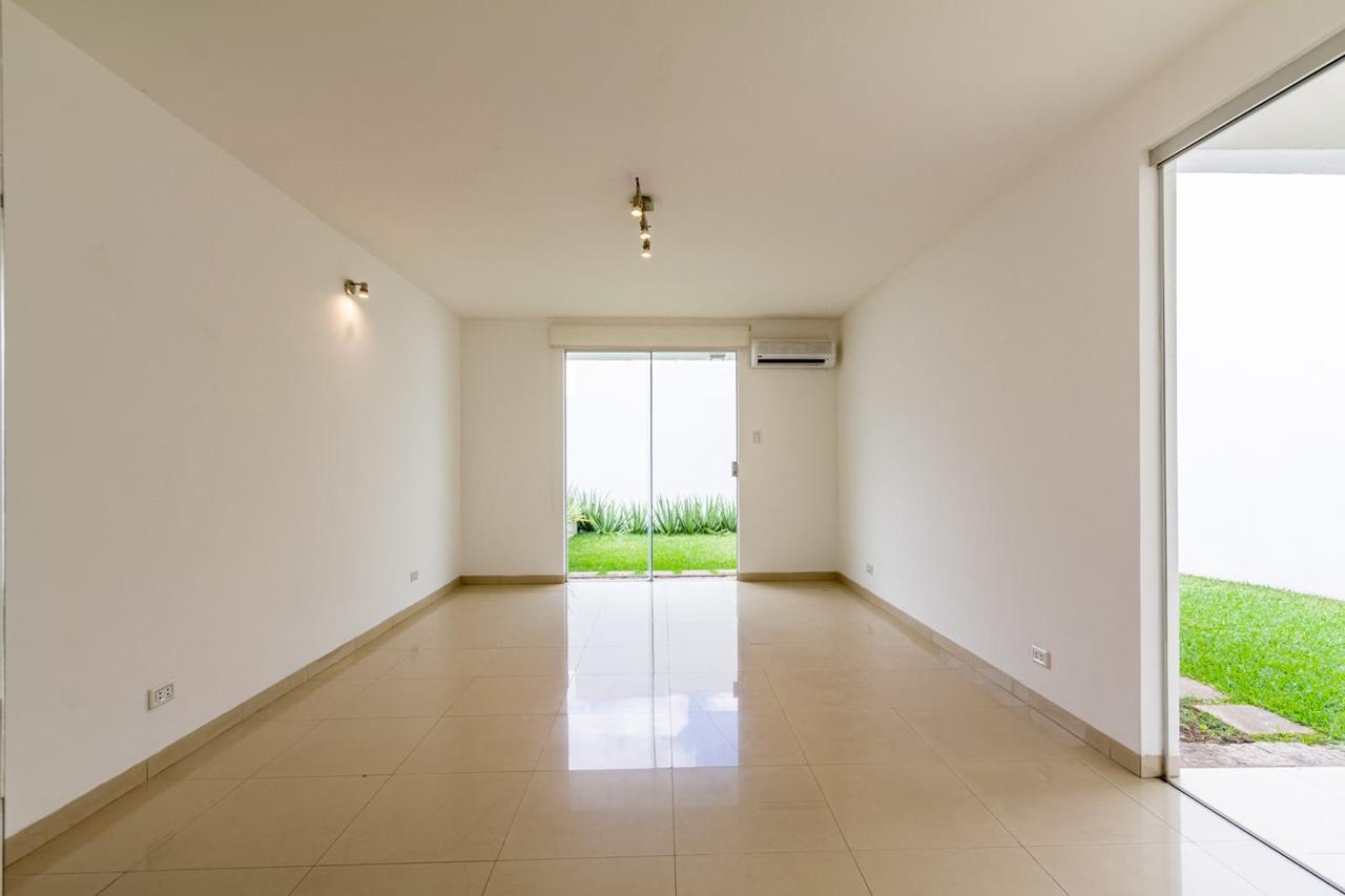 En Venta a $us 215,000 Foto 8