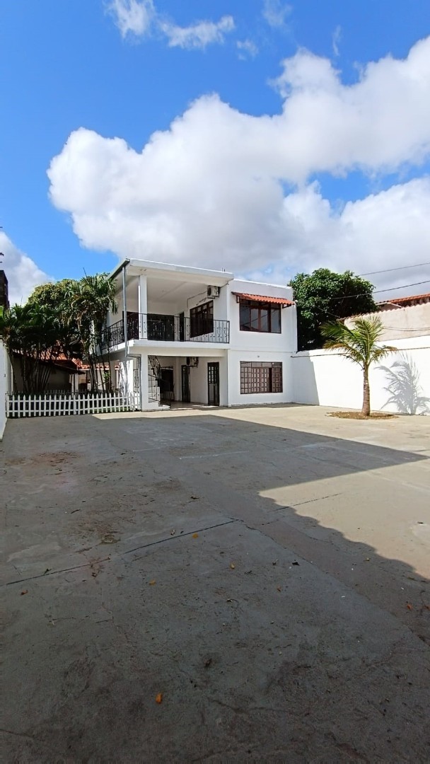 Casa Zona Norte
Av. Juan Pablo II
CASA INDEPENDIENTE  Foto 9
