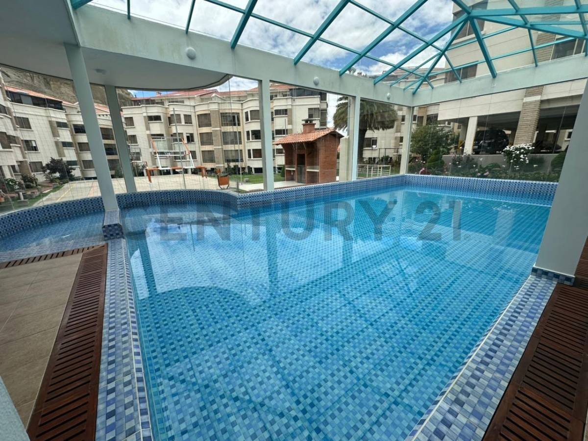 En Alquiler a $us 2,200 Foto 1