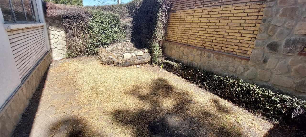 Casa en VentaIRPAVI BAJO EN VENTA CASA EN PLENA ESQUINA  Foto 18