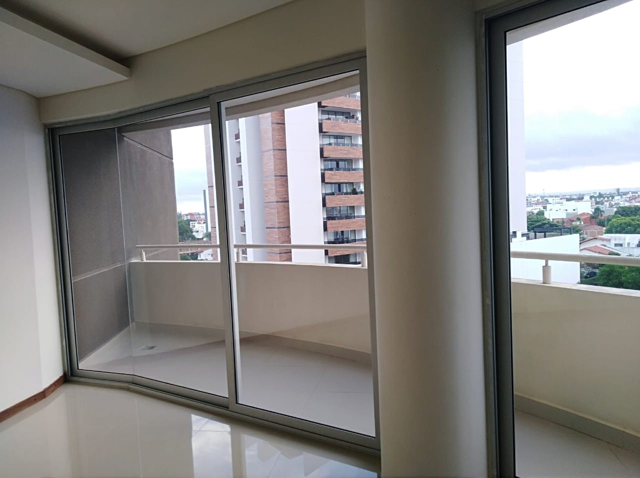 Departamento en Equipetrol en Santa Cruz de la Sierra 3 dormitorios 3 baños 3 parqueos Foto 6