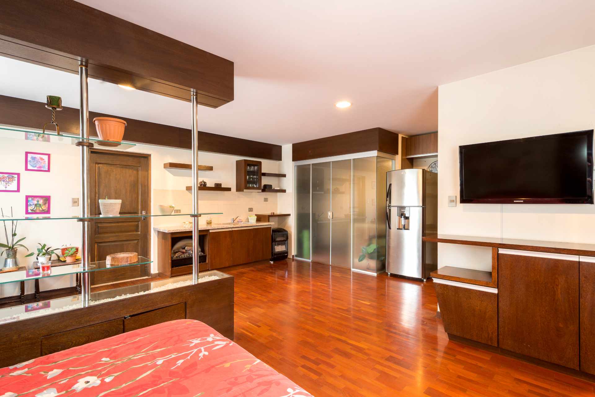 Departamento en VentaJUAN CAPRILES ENTRE SANTA CRUZ Y VILLARROEL Foto 2