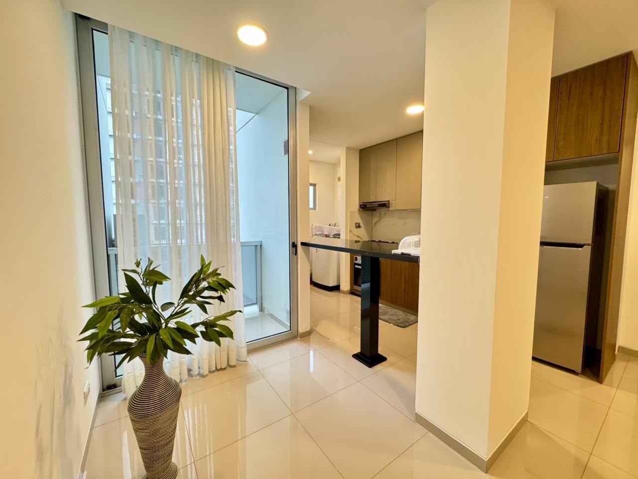 Departamento en Entre 2do y 3er anillo Oeste en Santa Cruz de la Sierra 2 dormitorios 2 baños  Foto 14