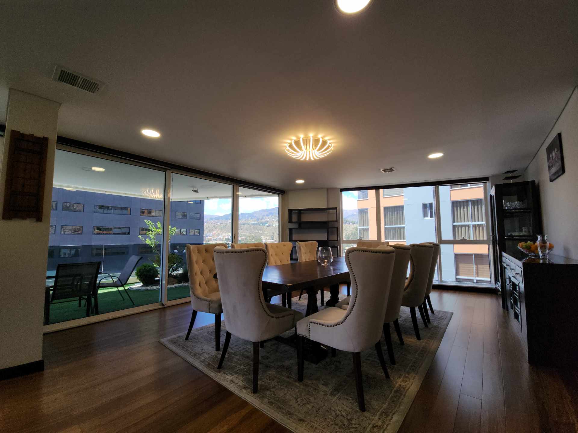 Departamento en Calacoto en La Paz 3 dormitorios 5 baños 1 parqueos Foto 29