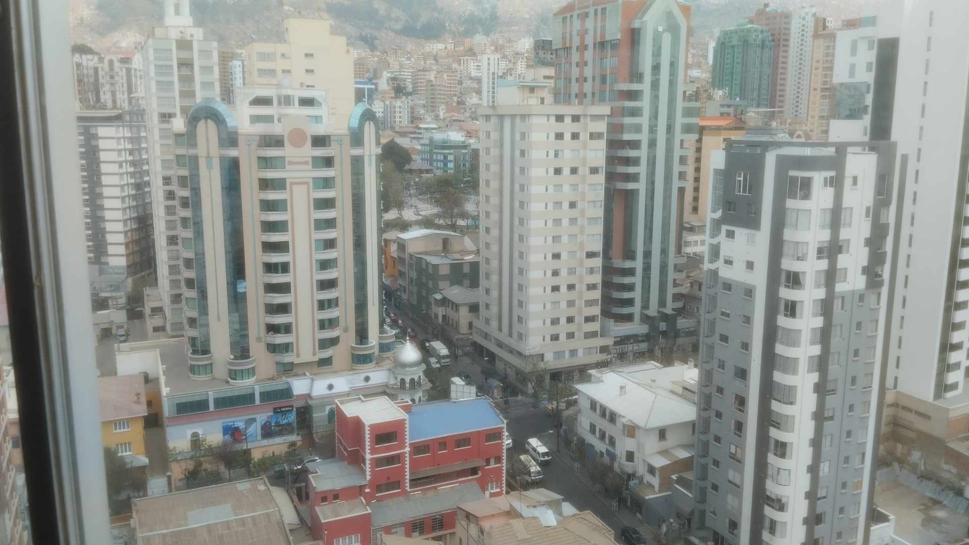 Departamento en Sopocachi en La Paz 3 dormitorios 1 baños  Foto 5