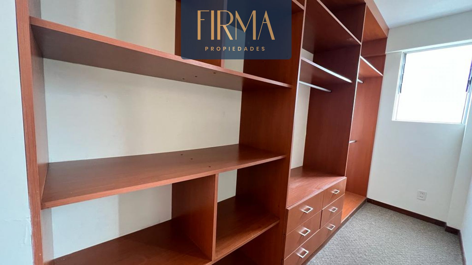 Casa en VentaCOMPRA ESTA CASA EN CHASQUIPAMPA 3 dormitorios 4 baños 1 parqueos Foto 12