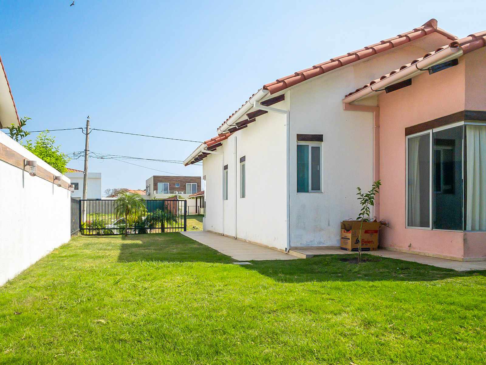 Casa en Venta<b>CASA EN VENTA EN EL URUBÓ - CONDOMINIO SANTA CRUZ DE LA COLINA</b> 4 dormitorios 4 baños 2 parqueos Foto 18
