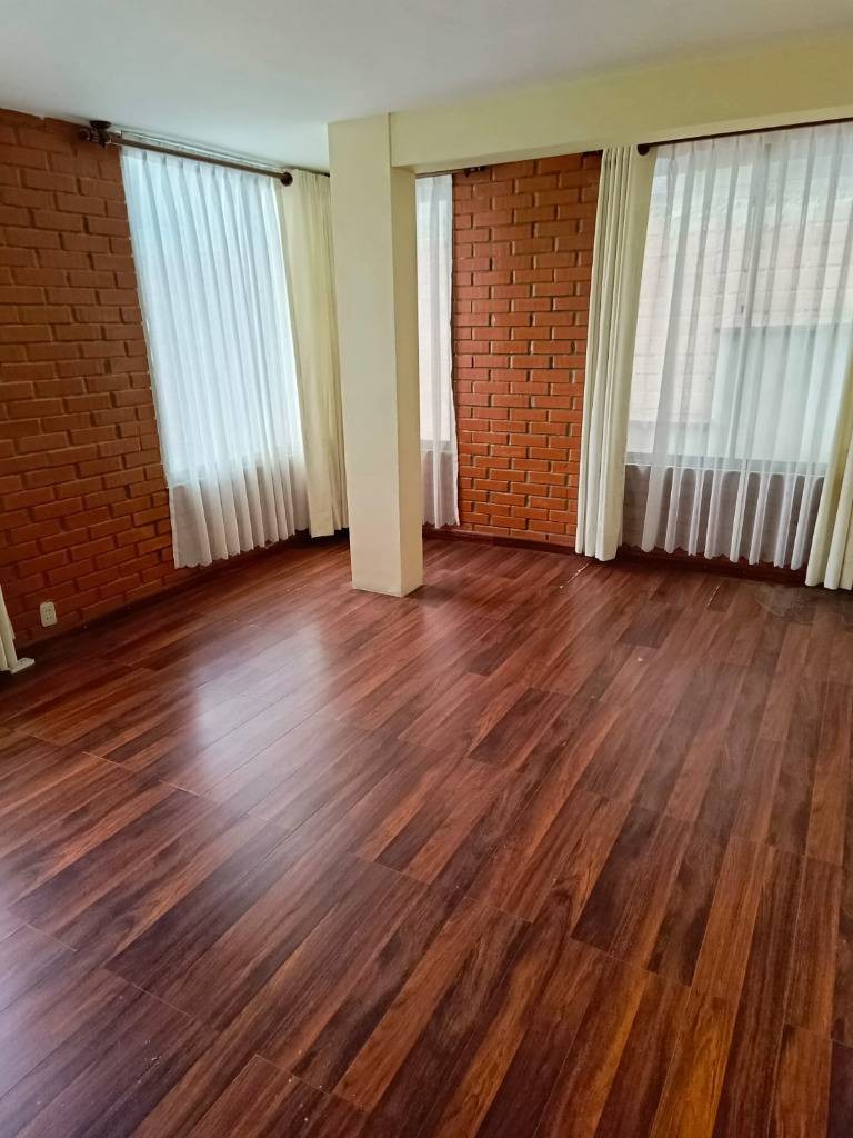 Departamento en Alto Irpavi en La Paz 3 dormitorios 3 baños  Foto 6