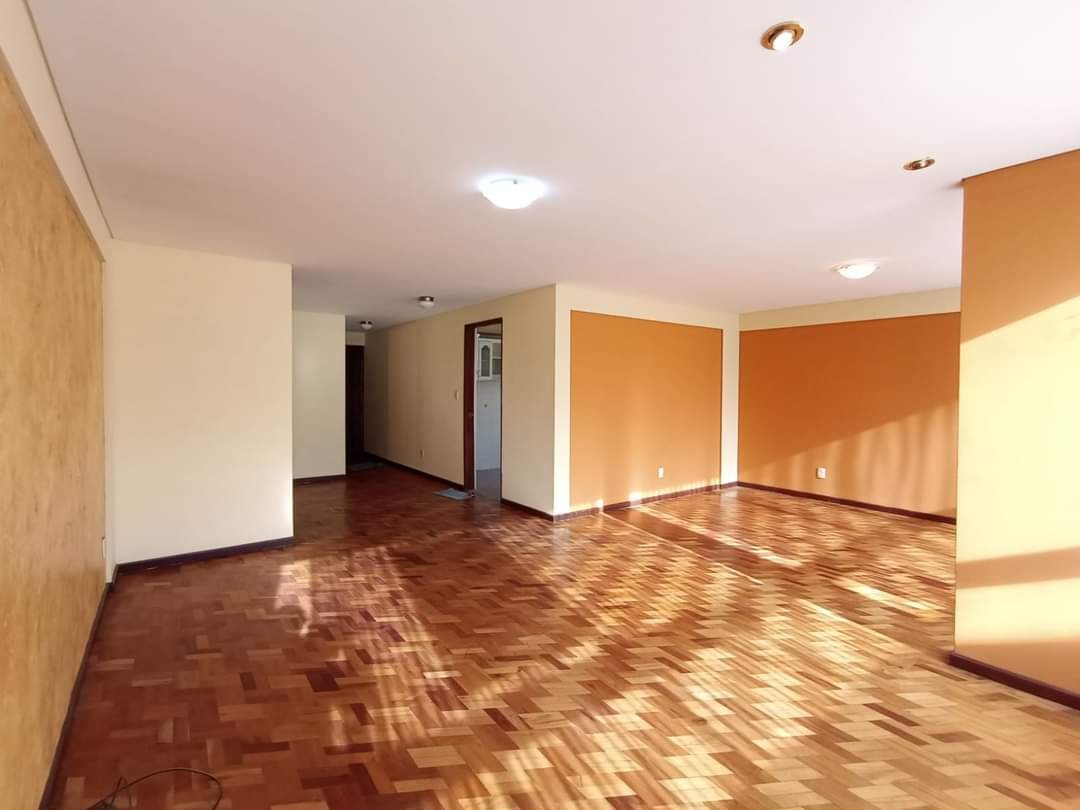 Departamento en Irpavi en La Paz 3 dormitorios 4 baños 1 parqueos Foto 18