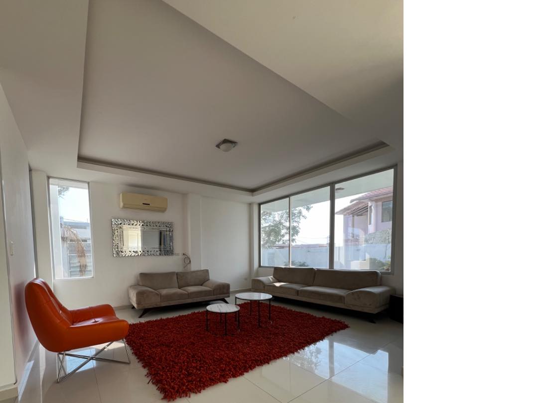 Casa ZONA URUBO A POCOS MINUTOS DEL PUENTE Foto 7