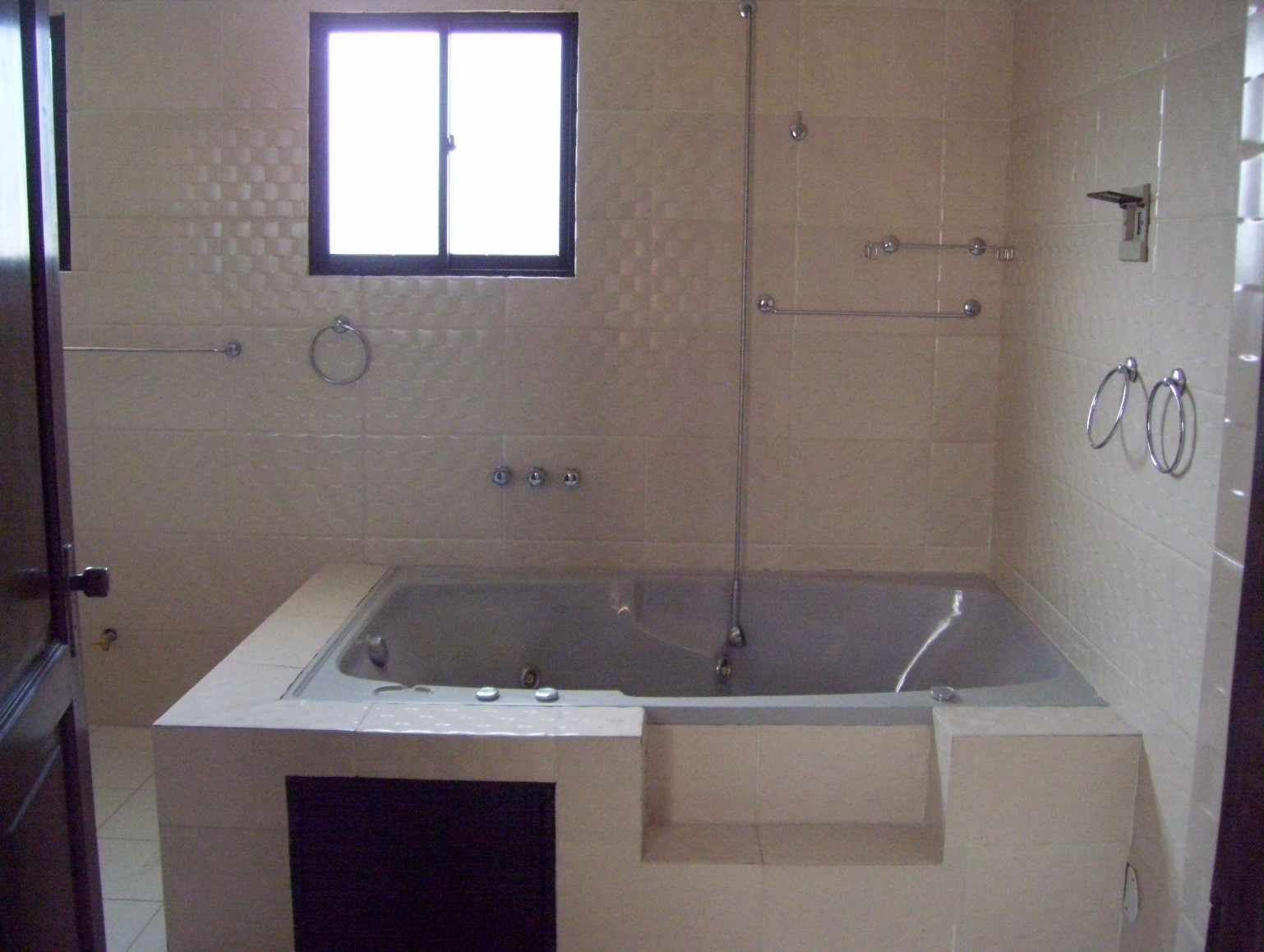 Casa Urb. Valle Vergelito, Calle 2 esq. Calle S/N Zona Llojeta, Macro Distrito Cotahuma. Foto 2